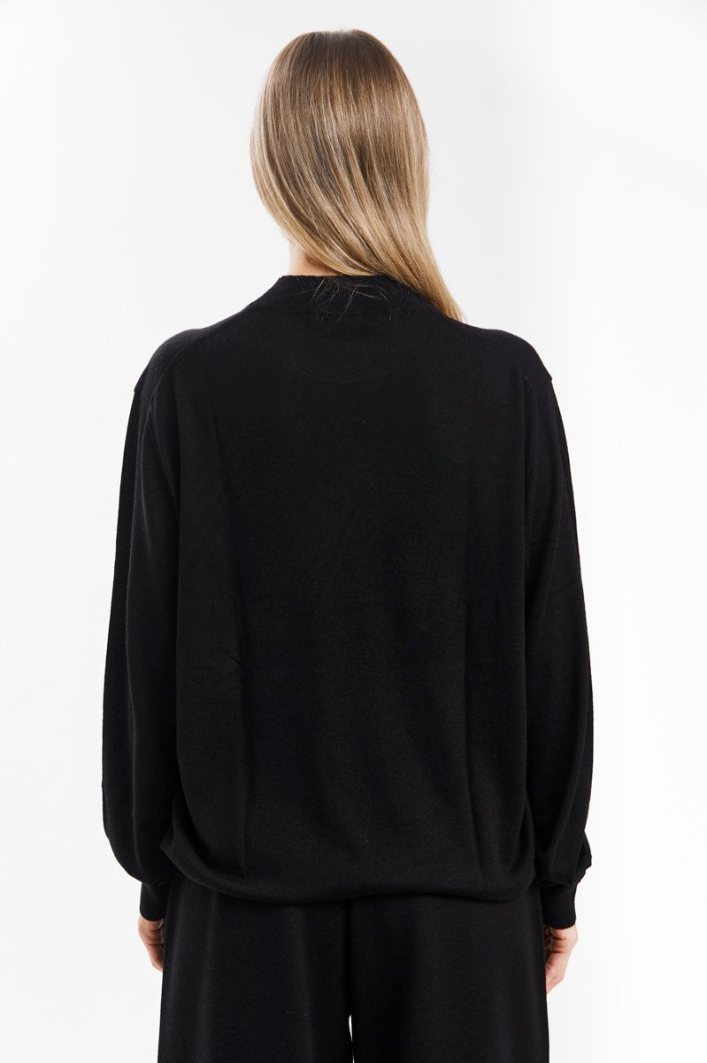 Black Crew Neck Sweater- 100% Mongolian Cashmere – Battulga Cashmere